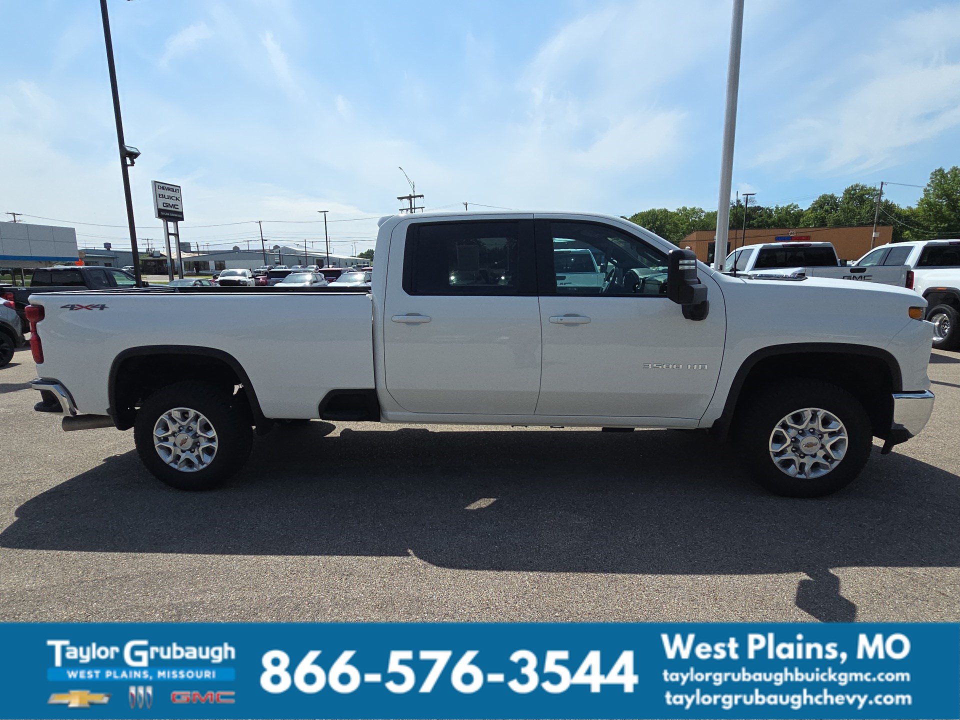 Used 2024 Chevrolet Silverado 3500 LT AWD/4WD image 10