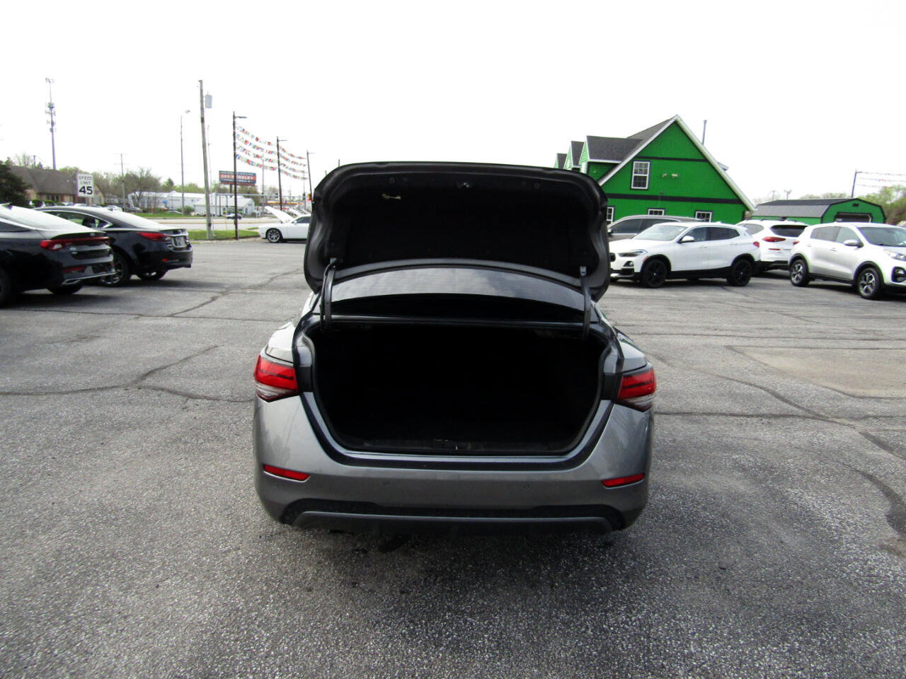 Used 2024 Nissan Sentra SV image 18
