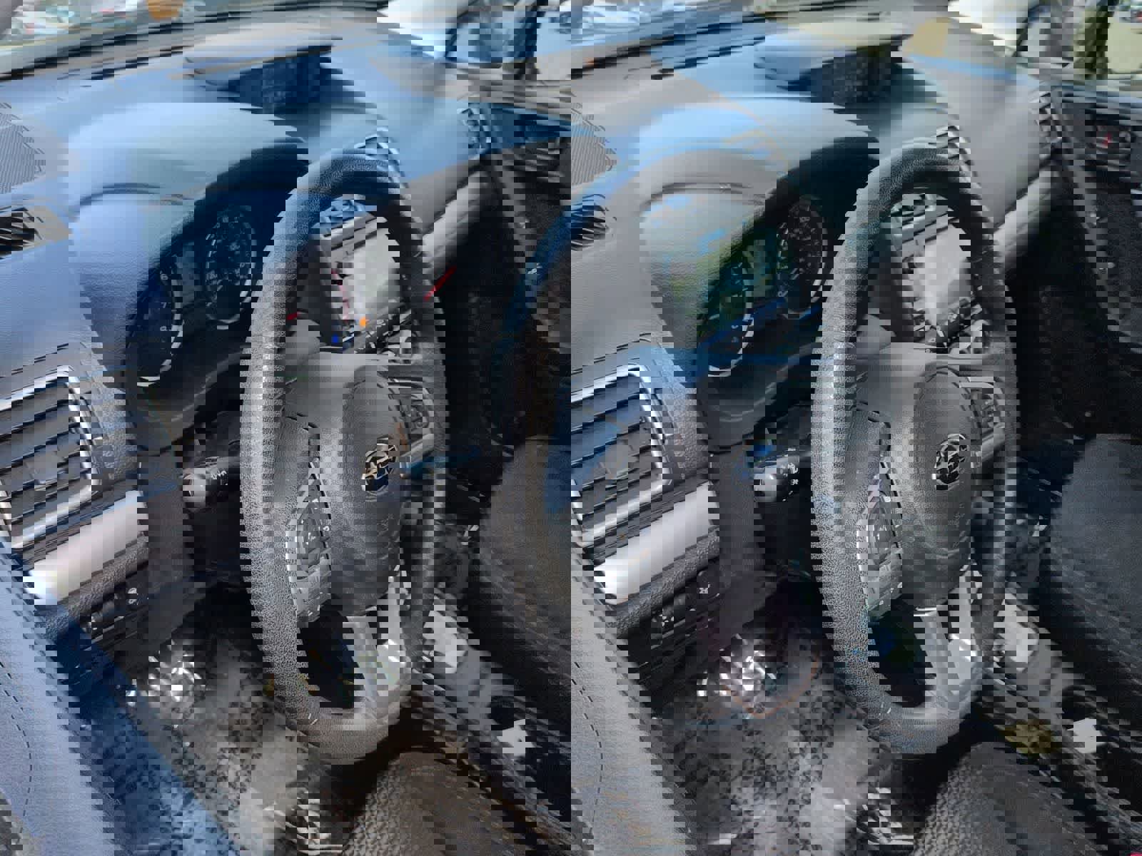 Used 2018 Subaru Forester 2.5i Premium w/ All-Weather Package image 10