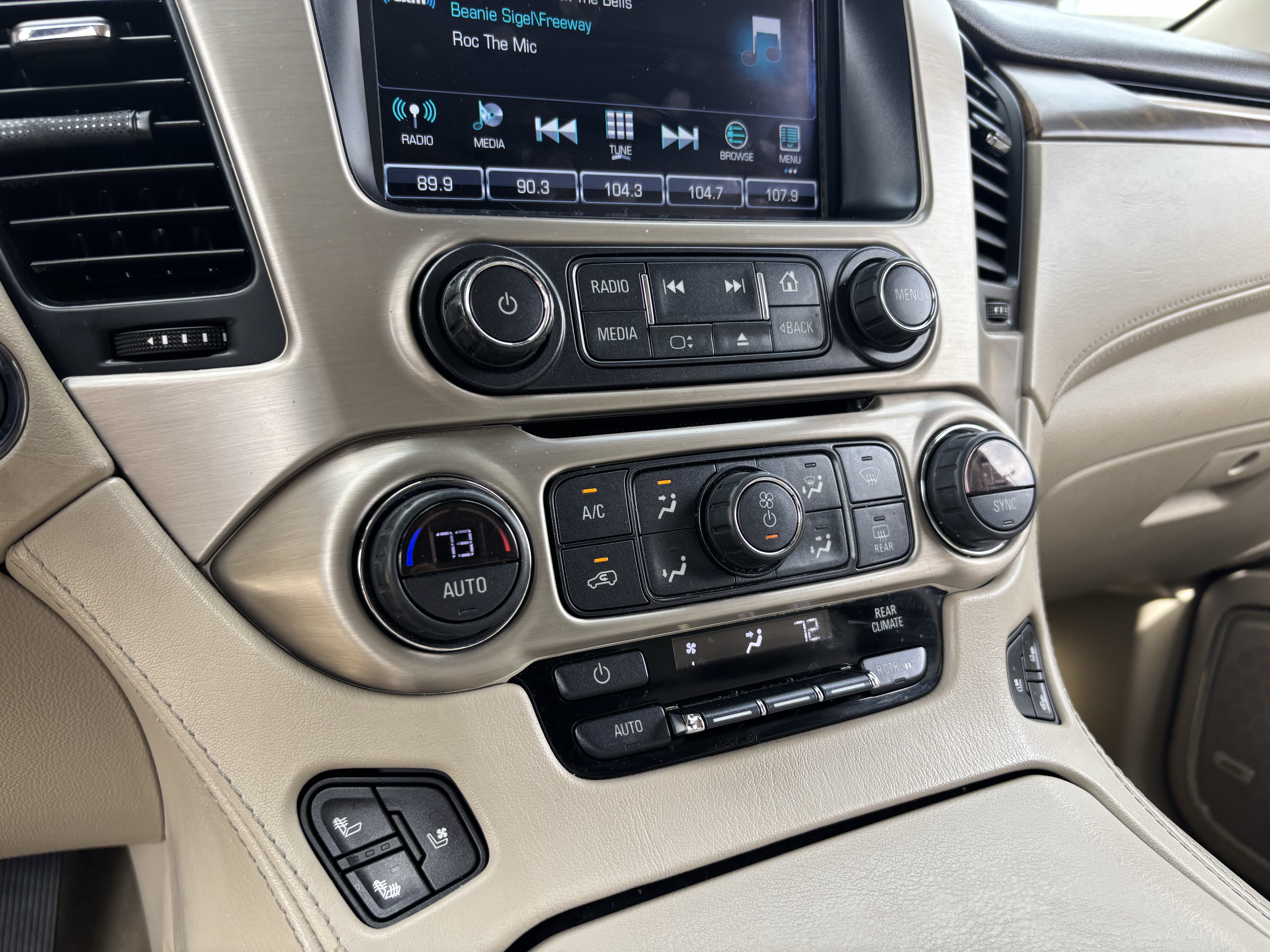 Used 2018 GMC Yukon Denali w/ Open Road Package AWD/4WD image 23