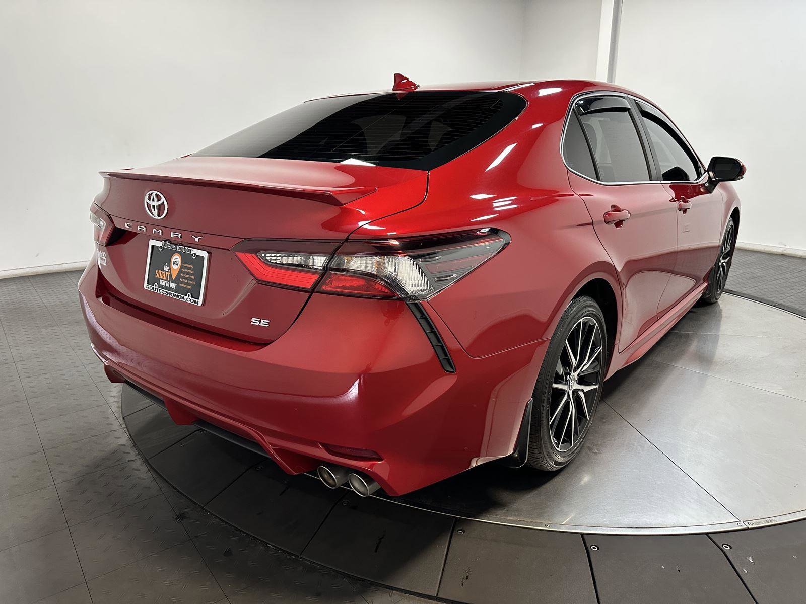 Used 2024 Toyota Camry SE FWD image 13