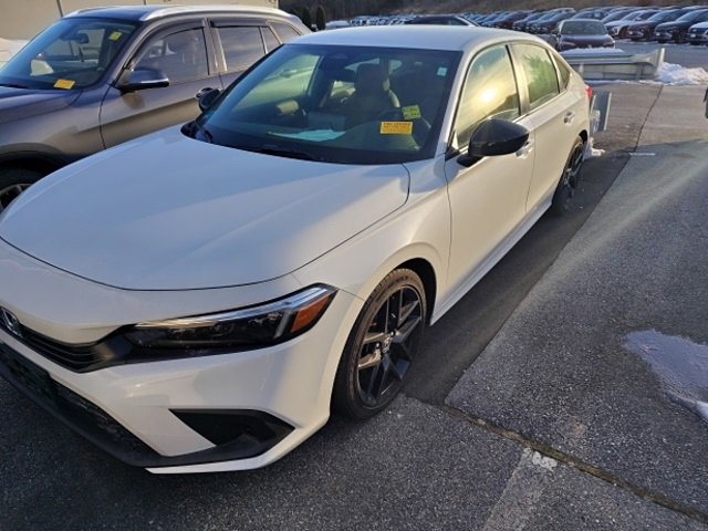 Used 2023 Honda Civic Sport image 2