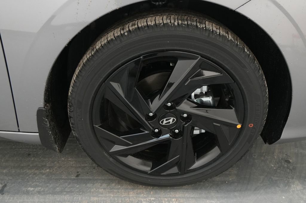 New 2026 Hyundai Elantra SEL Sport image 11