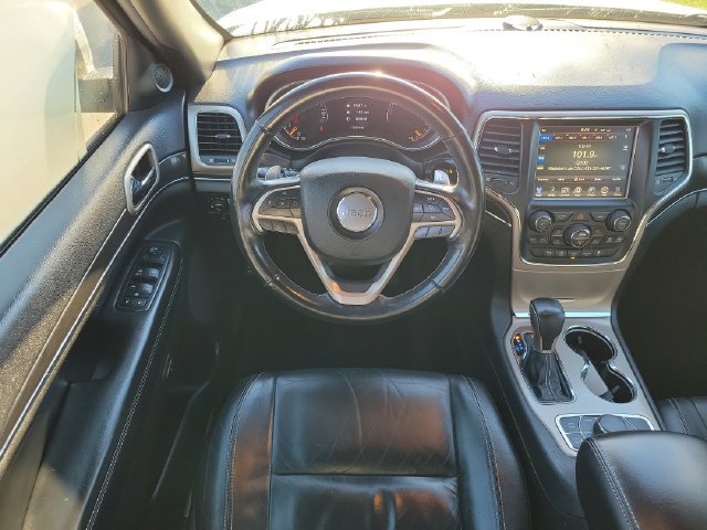 Used 2017 Jeep Grand Cherokee Limited AWD/4WD image 9