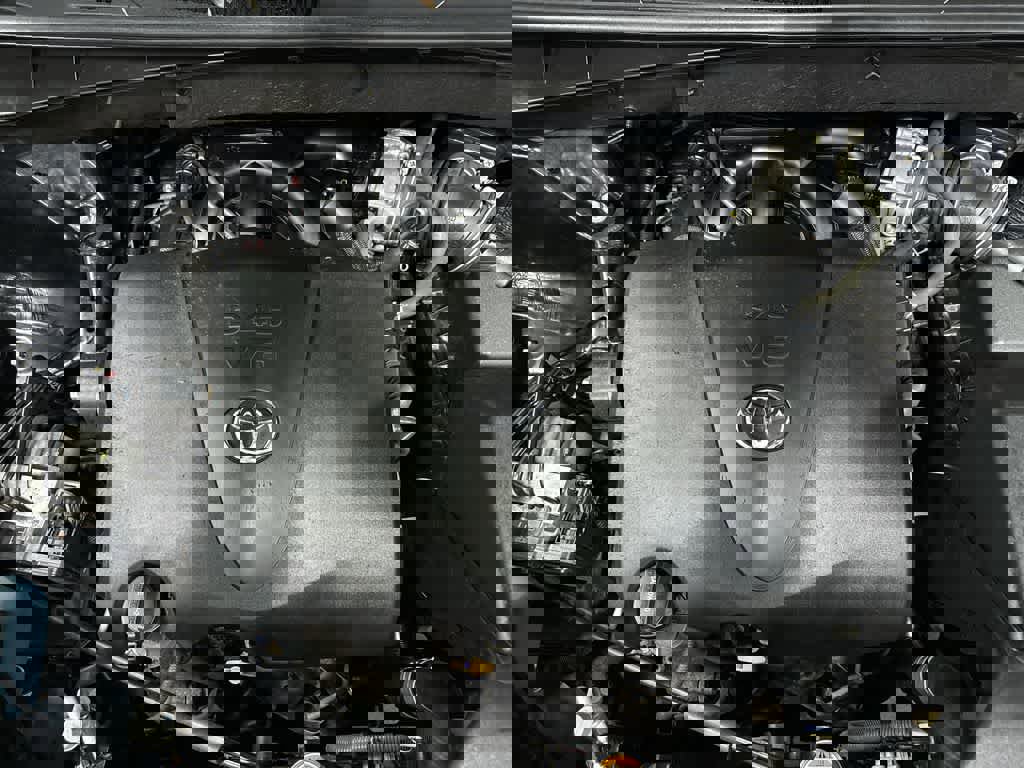 Used 2019 Toyota Highlander XLE w/ Protection Package #3 AWD/4WD image 12