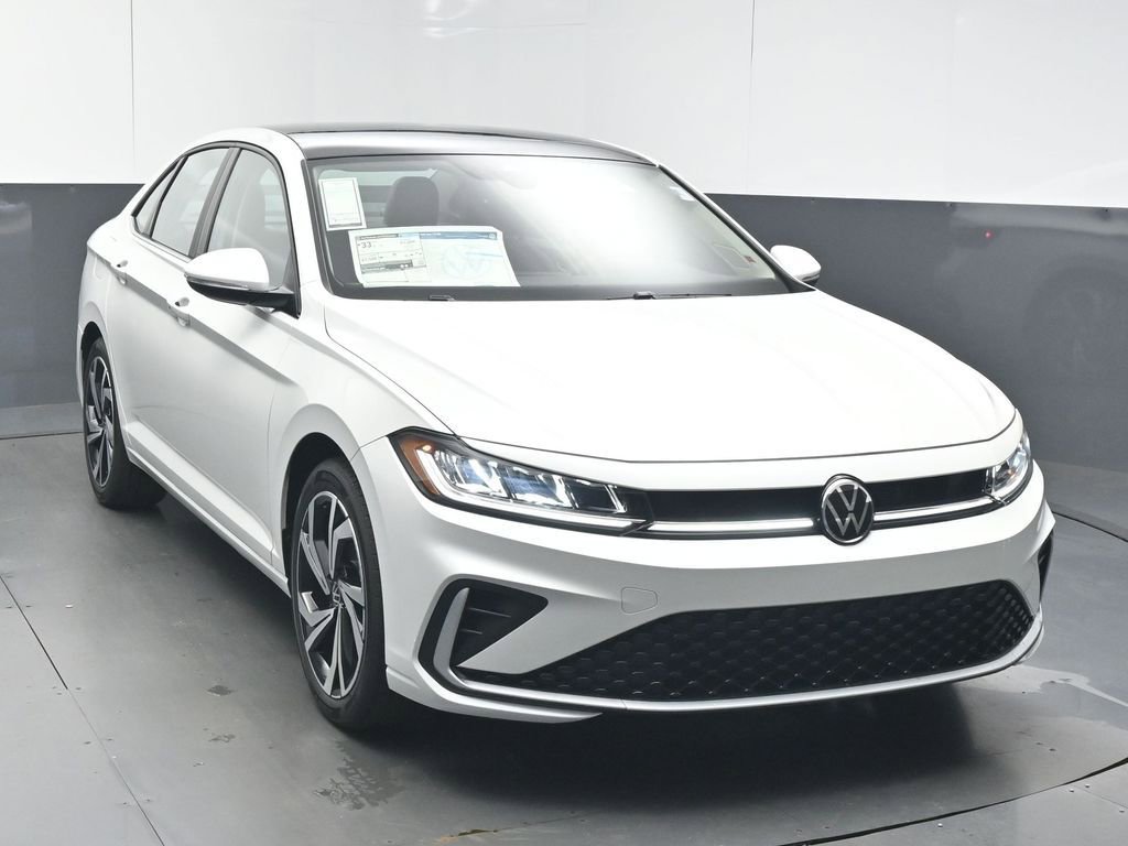 New 2026 Volkswagen Jetta SEL image 2