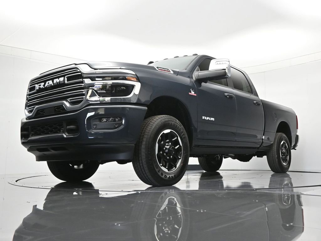 New 2026 RAM 3500 Laramie AWD/4WD image 38