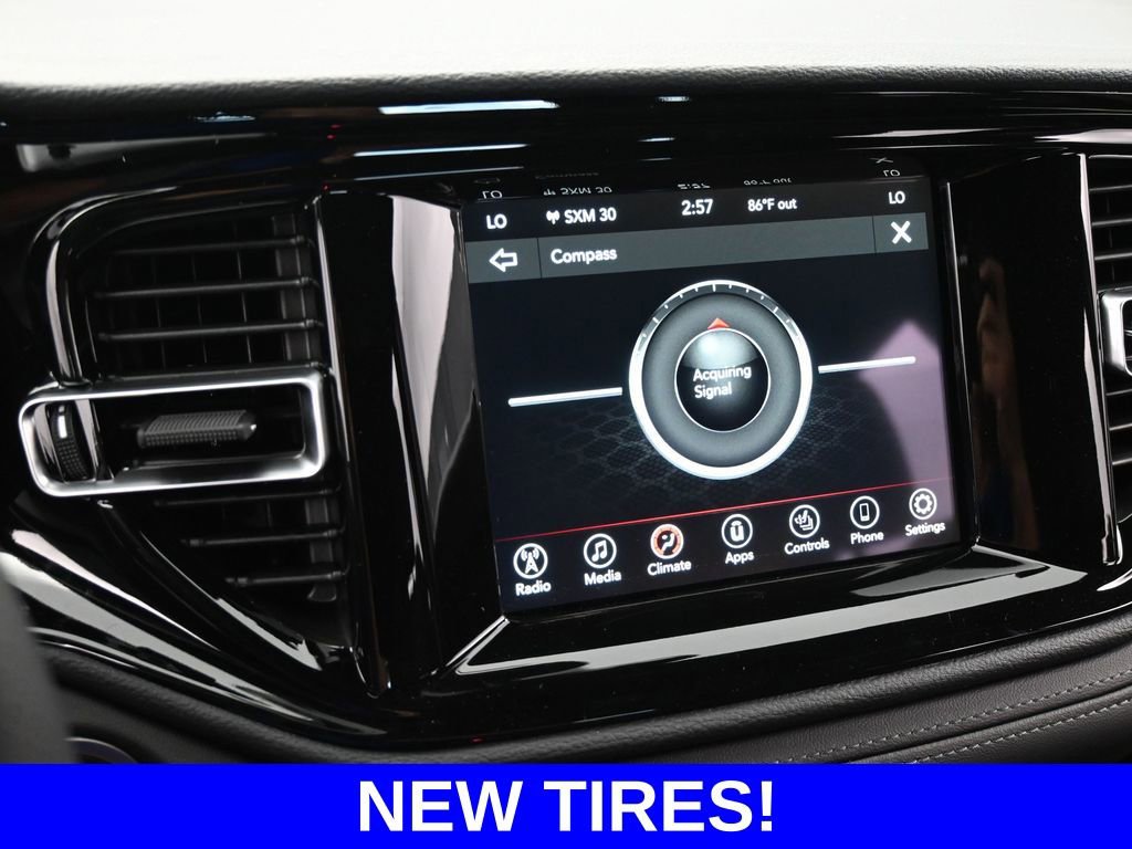 Used 2024 Dodge Durango SXT w/ 3rd Row Seating Group image 11