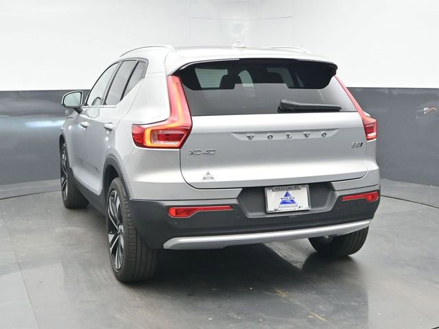 Used 2023 Volvo XC40 B5 Ultimate w/ Climate Package image 8