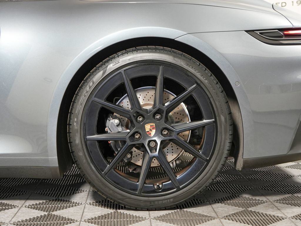 Certified 2025 Porsche 911 Carrera RWD image 21