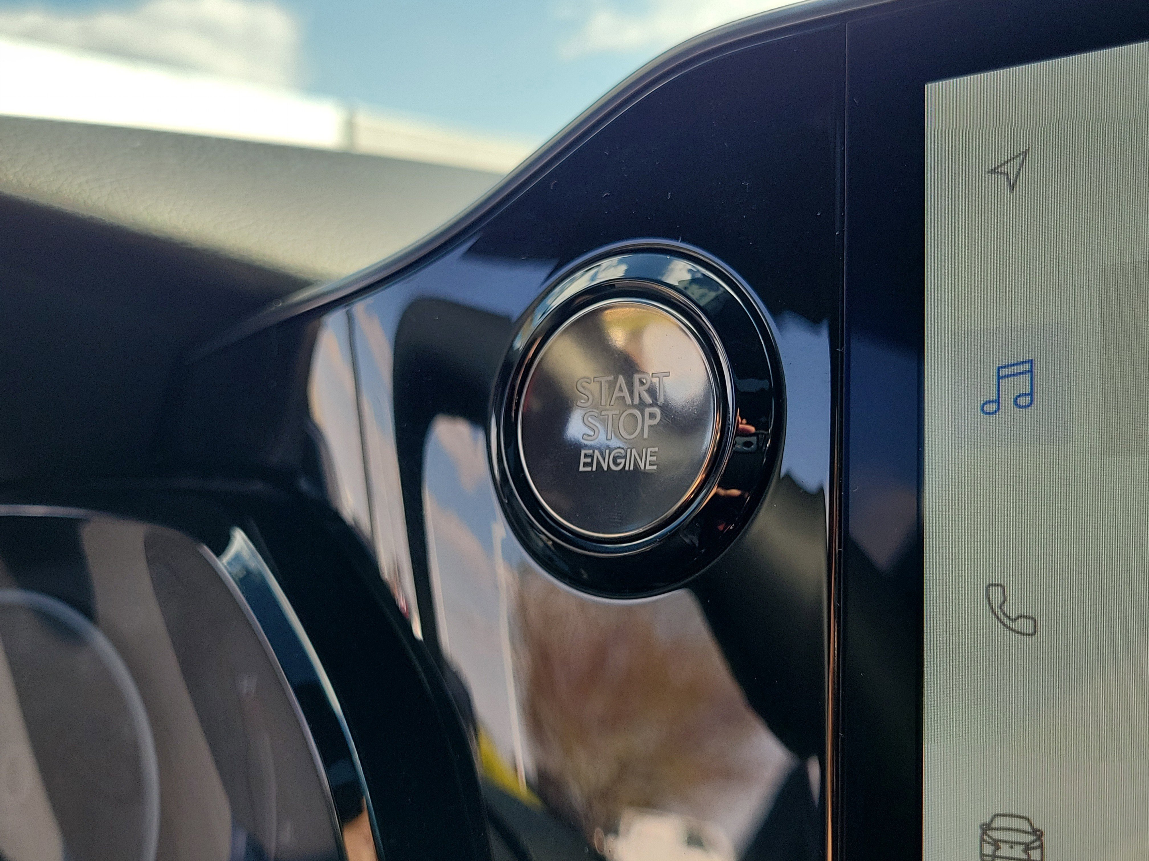 Used 2025 Lexus NX 250 FWD w/ Premium Package image 28