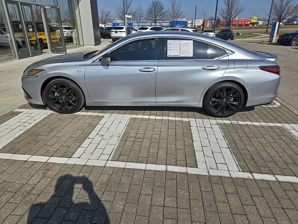 Used 2023 Lexus ES 350 F Sport w/ Accessory Package (Z2) image 8