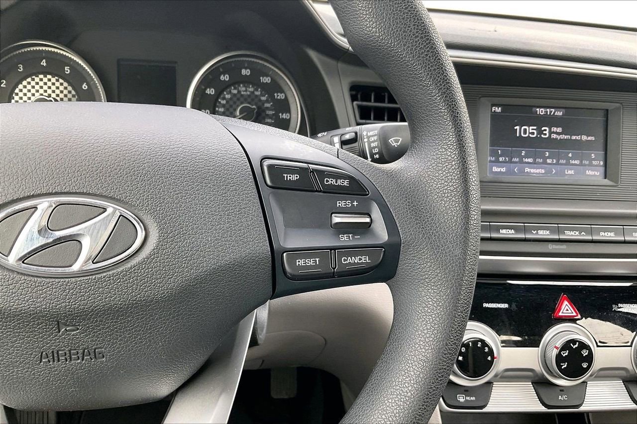 Used 2019 Hyundai Elantra SE image 27