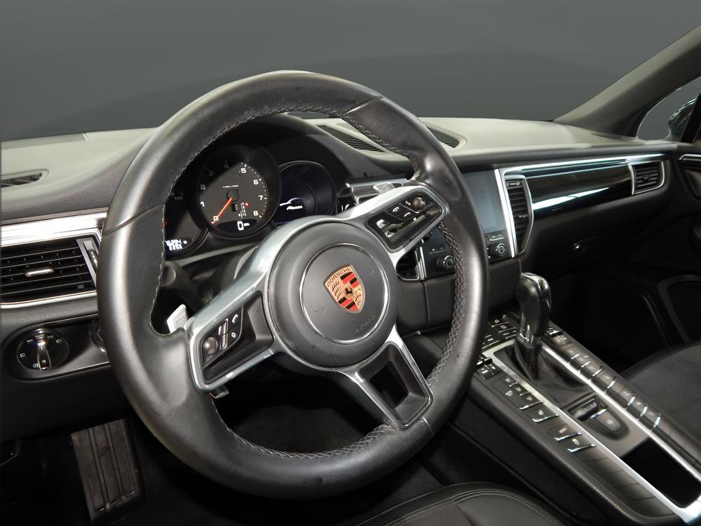 Used 2018 Porsche Macan Sport Edition image 16