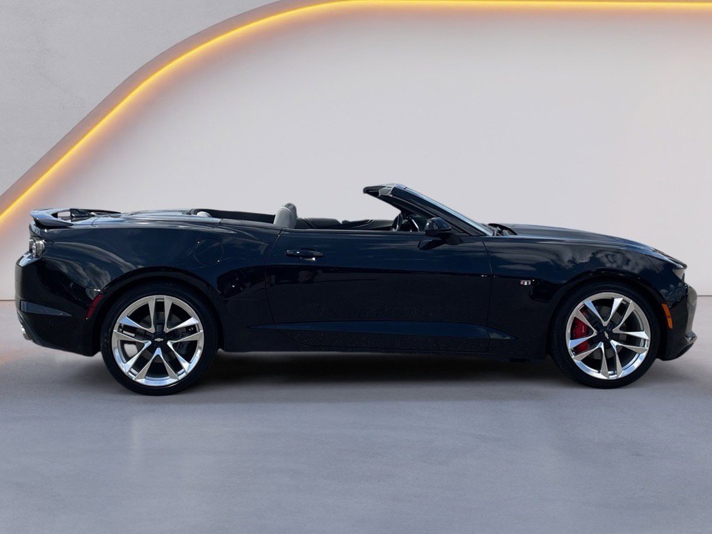 Used 2022 Chevrolet Camaro LT w/ RS Package RWD image 8