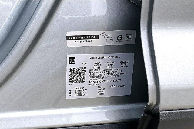 New 2027 Chevrolet Traverse LT w/ LPO, Floor Liner Package FWD image 8