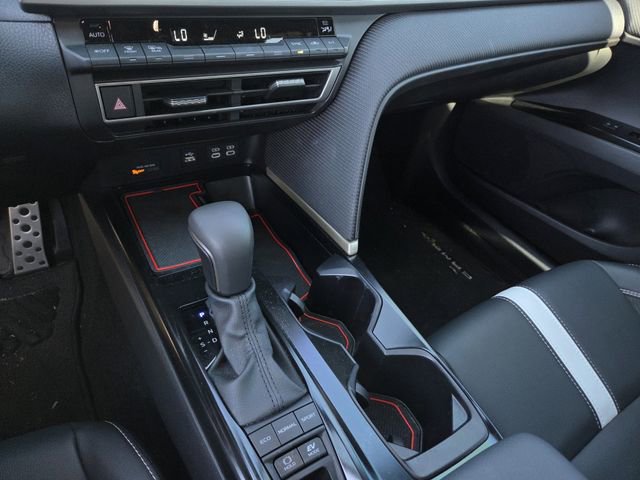 Used 2025 Toyota Camry SE w/ Convenience Package image 13