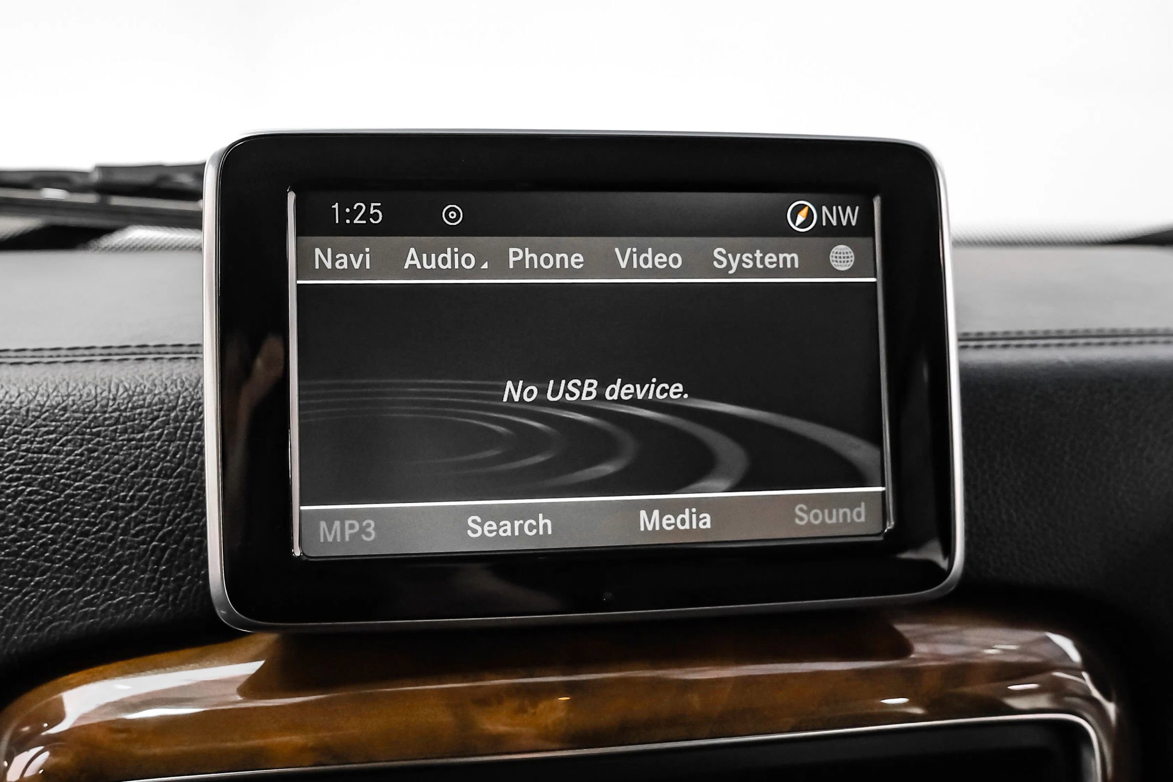 Used 2013 Mercedes-Benz G 550 image 26
