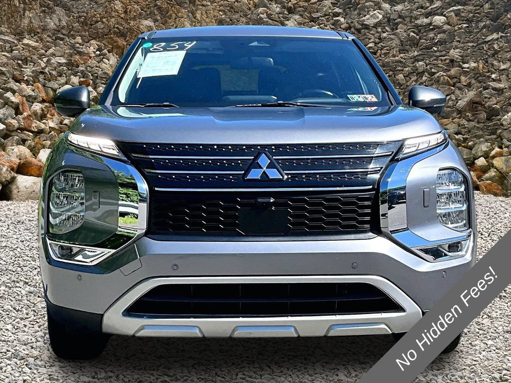 Used 2022 Mitsubishi Outlander SE AWD/4WD image 3
