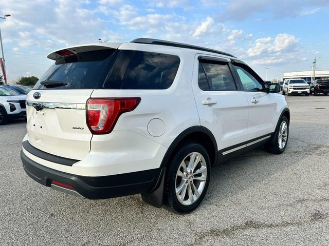 Used 2019 Ford Explorer XLT w/ Equipment Group 202A image 6
