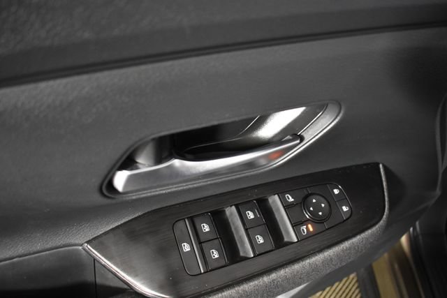 Certified 2025 Nissan Kicks SV AWD/4WD image 8
