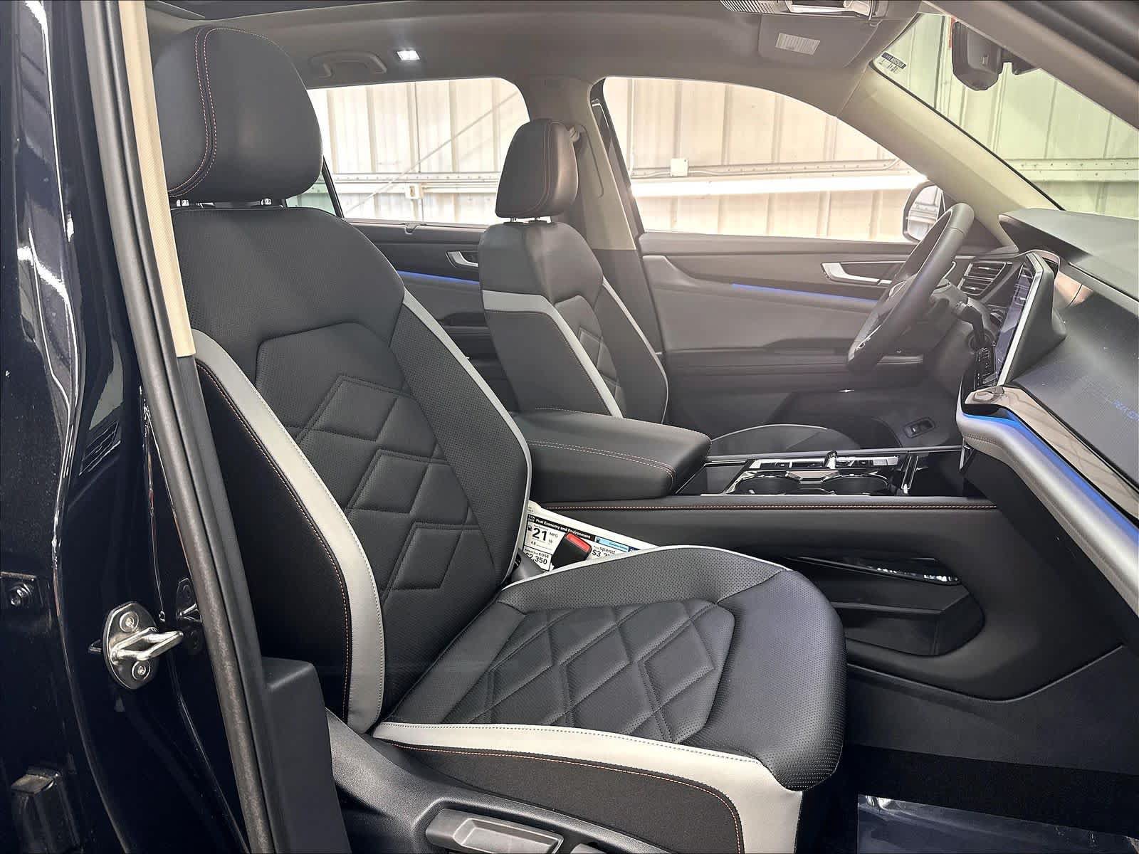 New 2026 Volkswagen Atlas Peak Edition AWD/4WD image 11