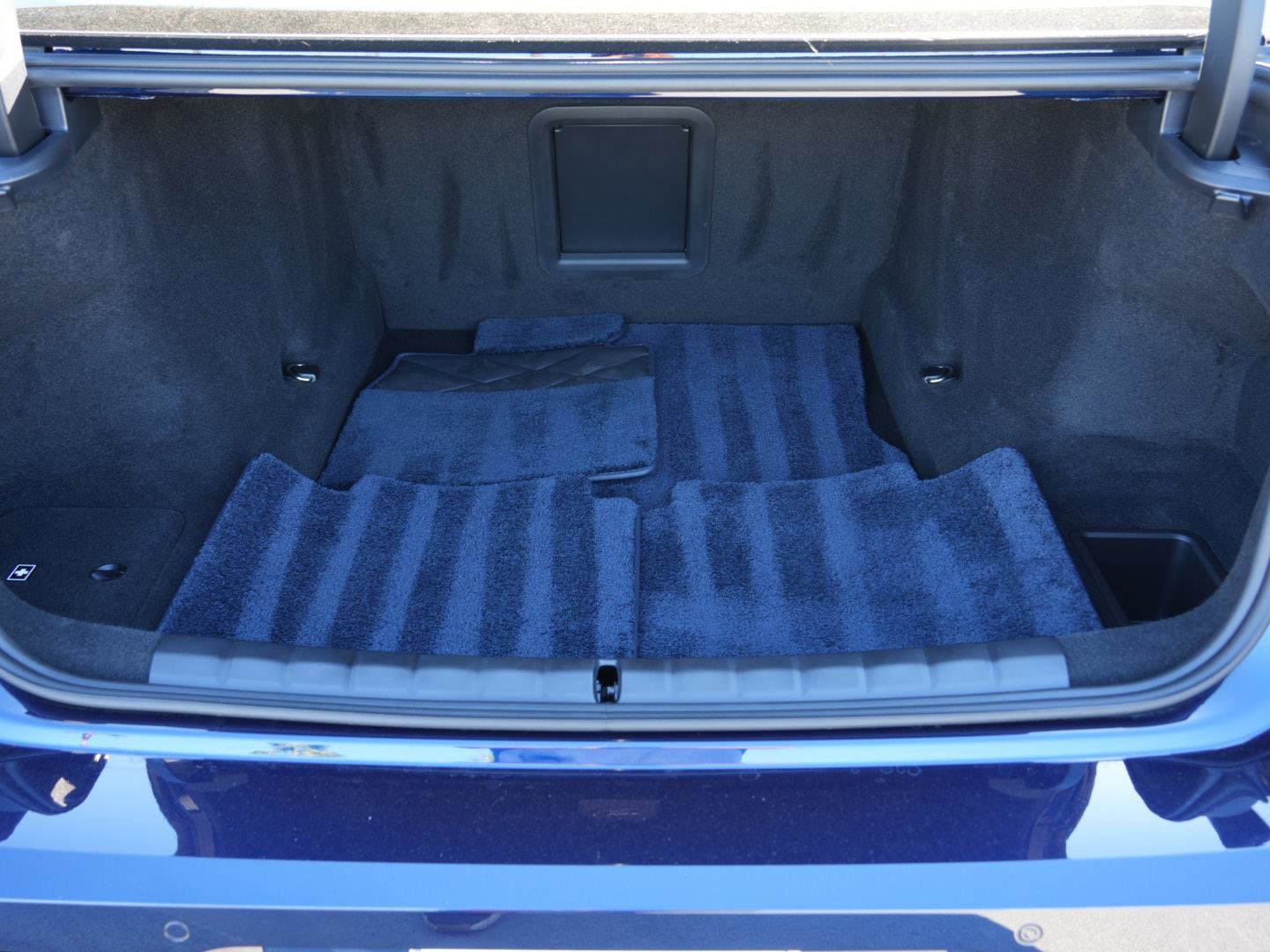 Used 2025 BMW 760i xDrive w/ Executive Package image 23