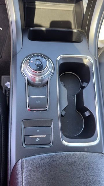 Used 2020 Ford Fusion Energi Titanium image 20