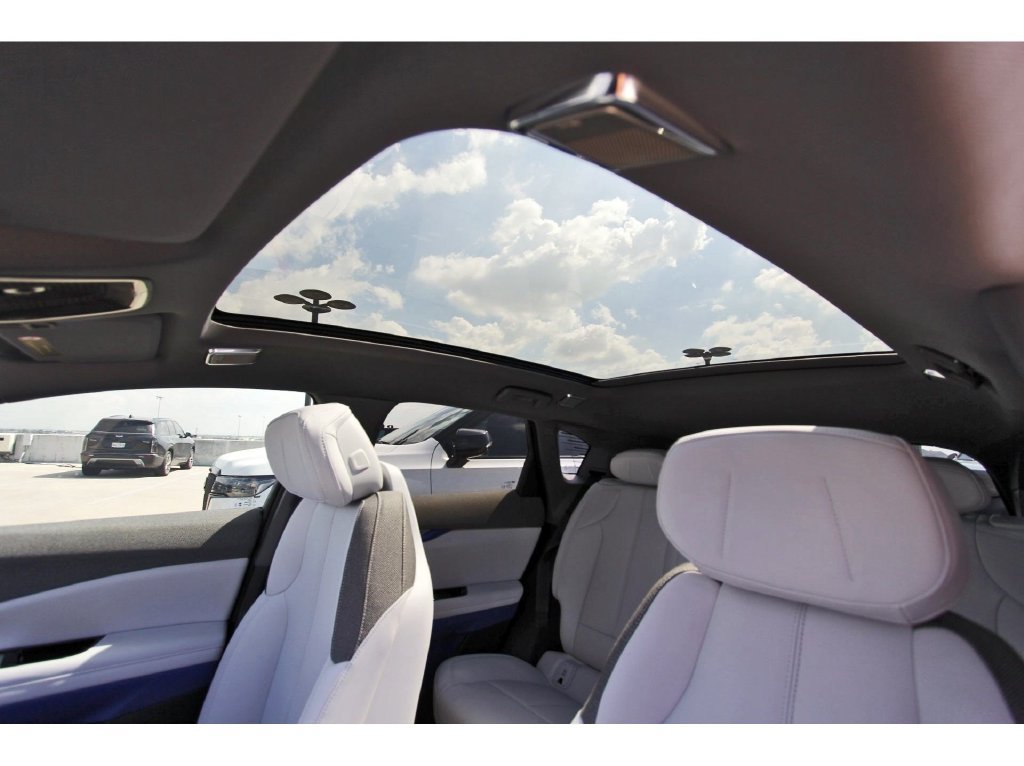 New 2027 Cadillac Optiq Luxury RWD image 23