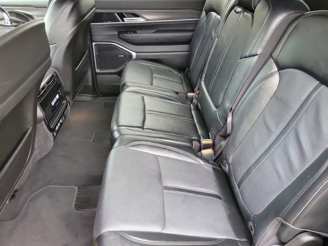 Used 2024 Jeep Wagoneer L Series II image 15