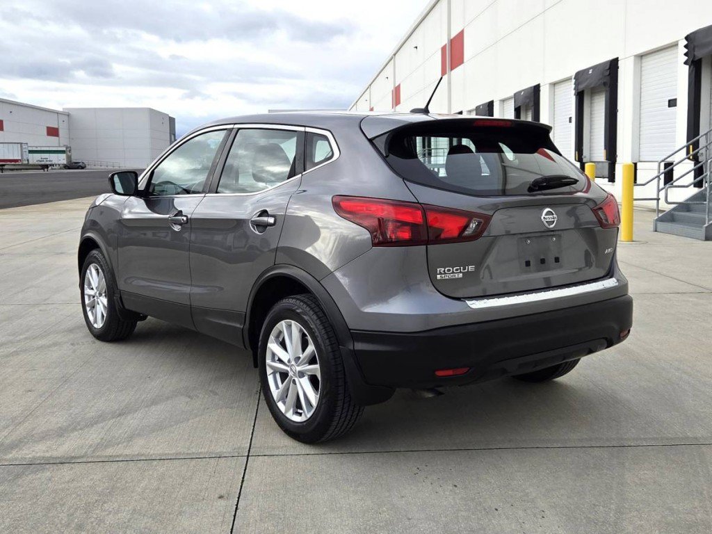 Used 2017 Nissan Rogue Sport S w/ S Appearance Package image 7