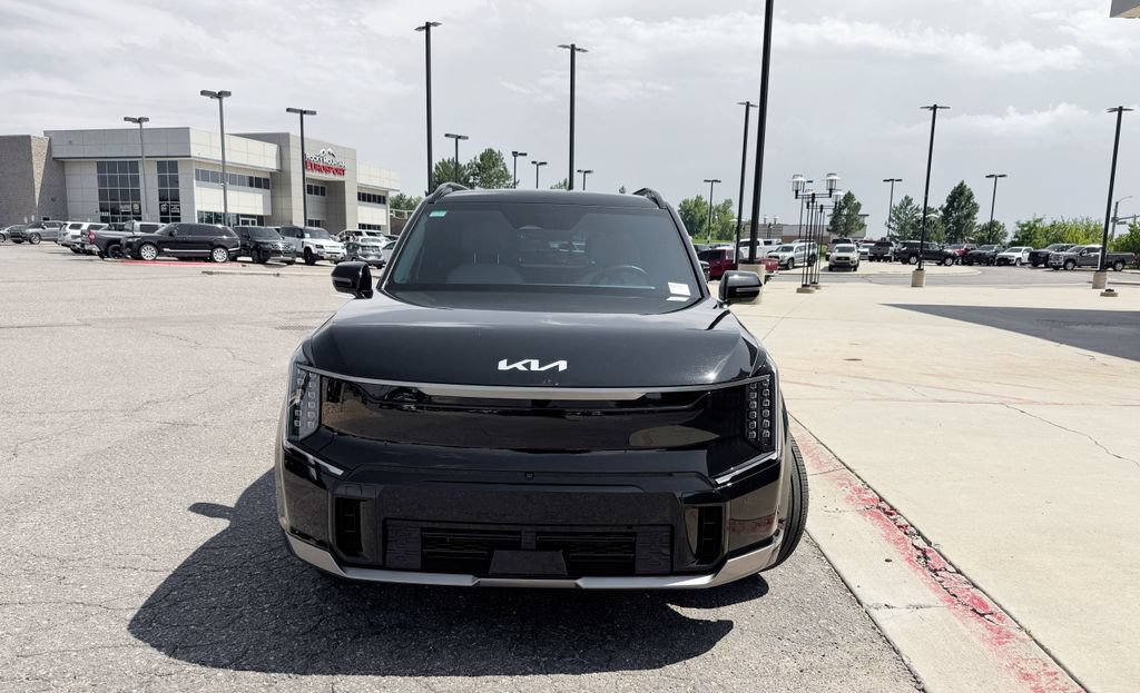 Used 2024 Kia EV9 GT-Line AWD/4WD image 3