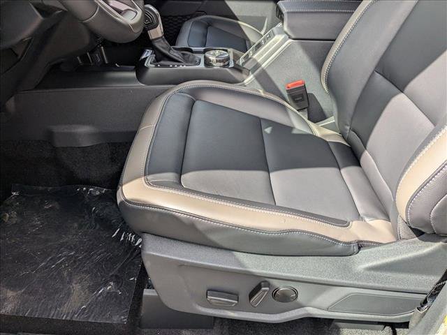 New 2025 Ford Bronco Outer Banks image 4