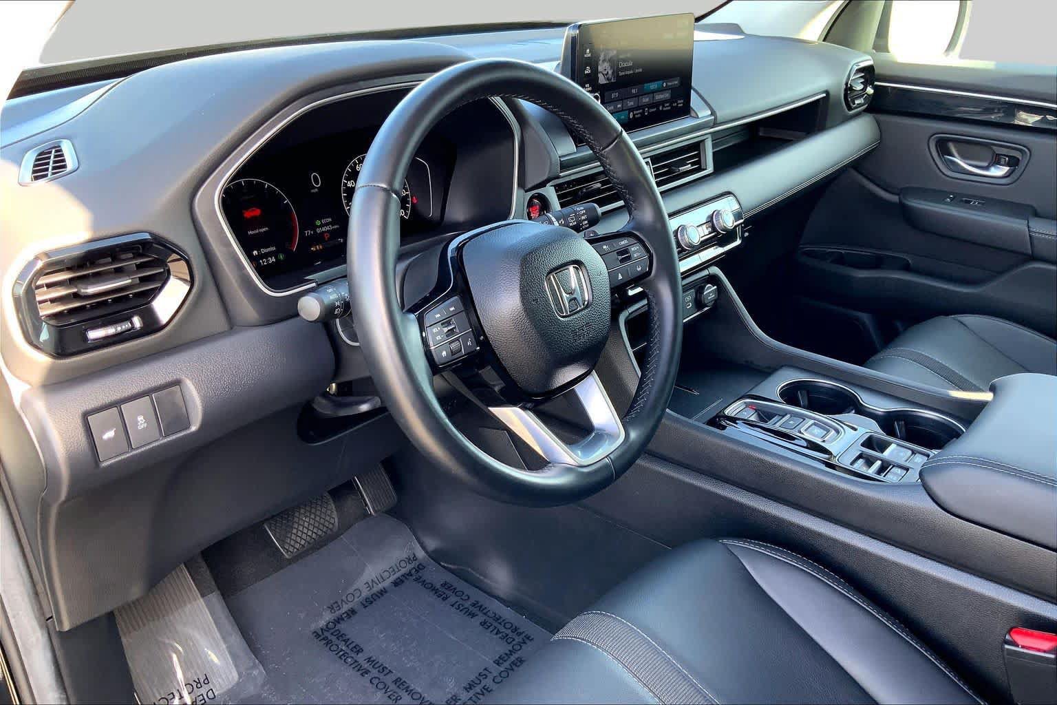Used 2025 Honda Pilot EX-L image 16