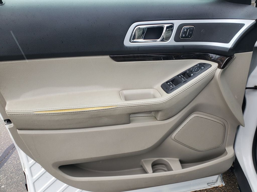 Used 2011 Ford Explorer Limited FWD image 6