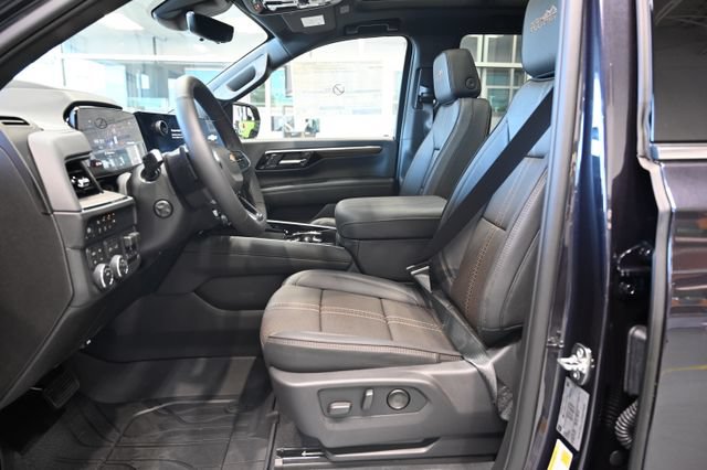 New 2026 Chevrolet Tahoe High Country w/ Sun And Tow Package AWD/4WD image 9