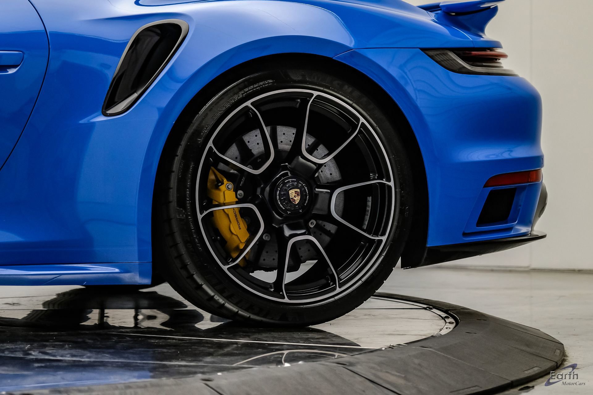 Used 2022 Porsche 911 Turbo S image 94