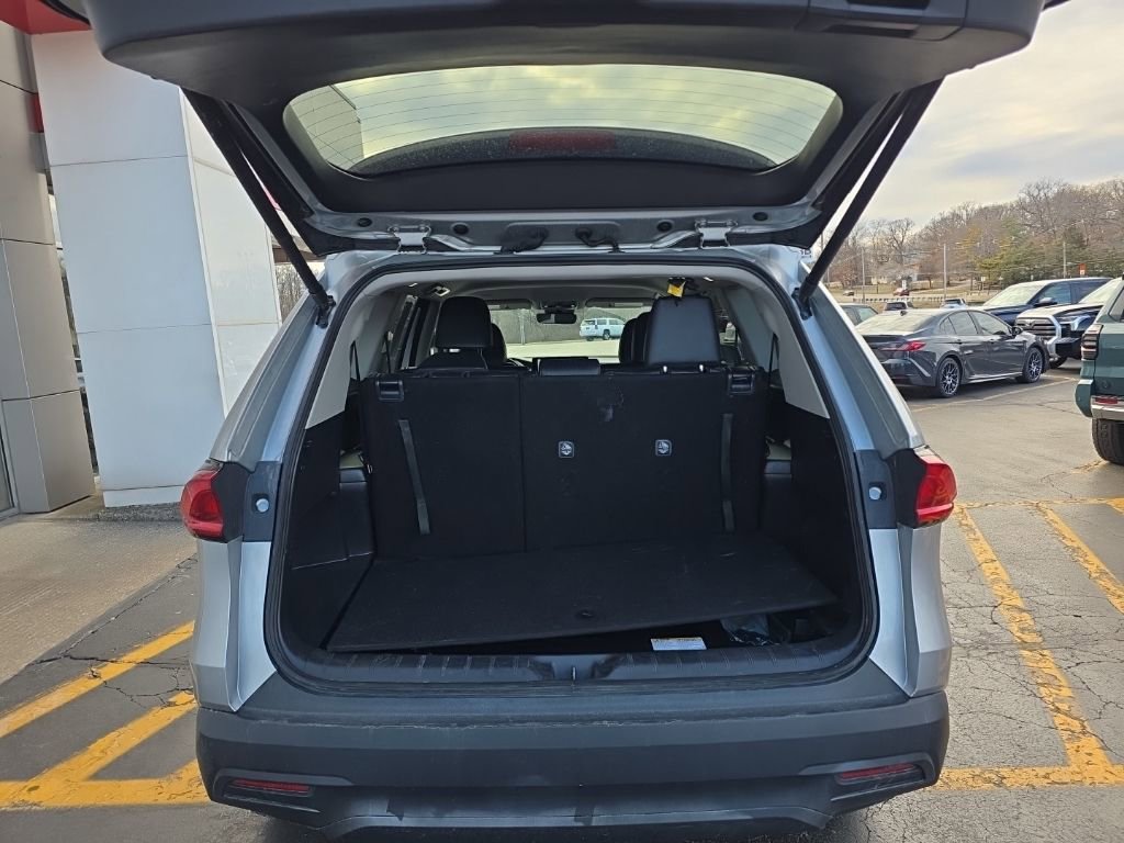 Used 2025 Toyota Grand Highlander AWD image 6