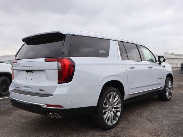 New 2026 GMC Yukon XL Denali w/ Denali Reserve Package AWD/4WD image 7