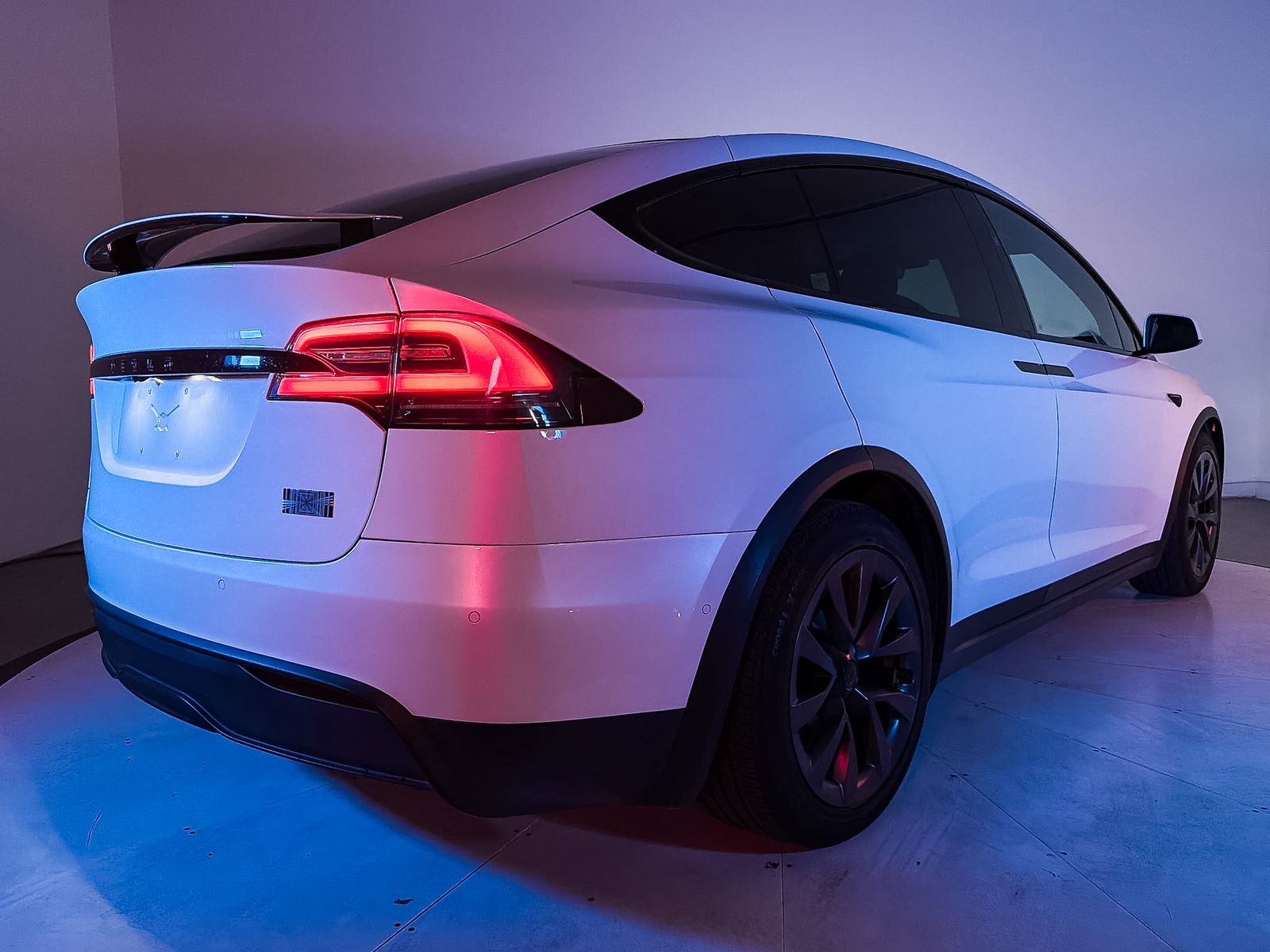 Used 2022 Tesla Model X Plaid AWD/4WD image 9