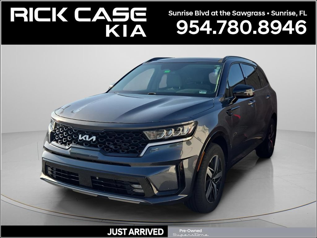 Used 2022 Kia Sorento EX w/ Panoramic Sunroof Package