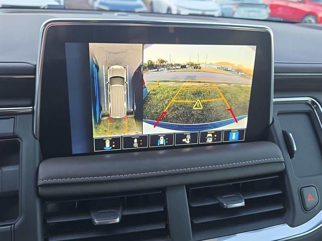 Used 2022 Chevrolet Tahoe LT w/ Luxury Package image 18