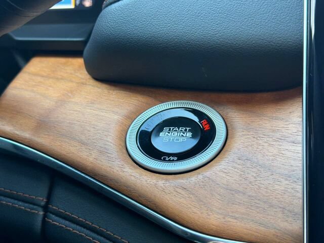 Used 2024 Jeep Grand Cherokee L Summit AWD/4WD image 29