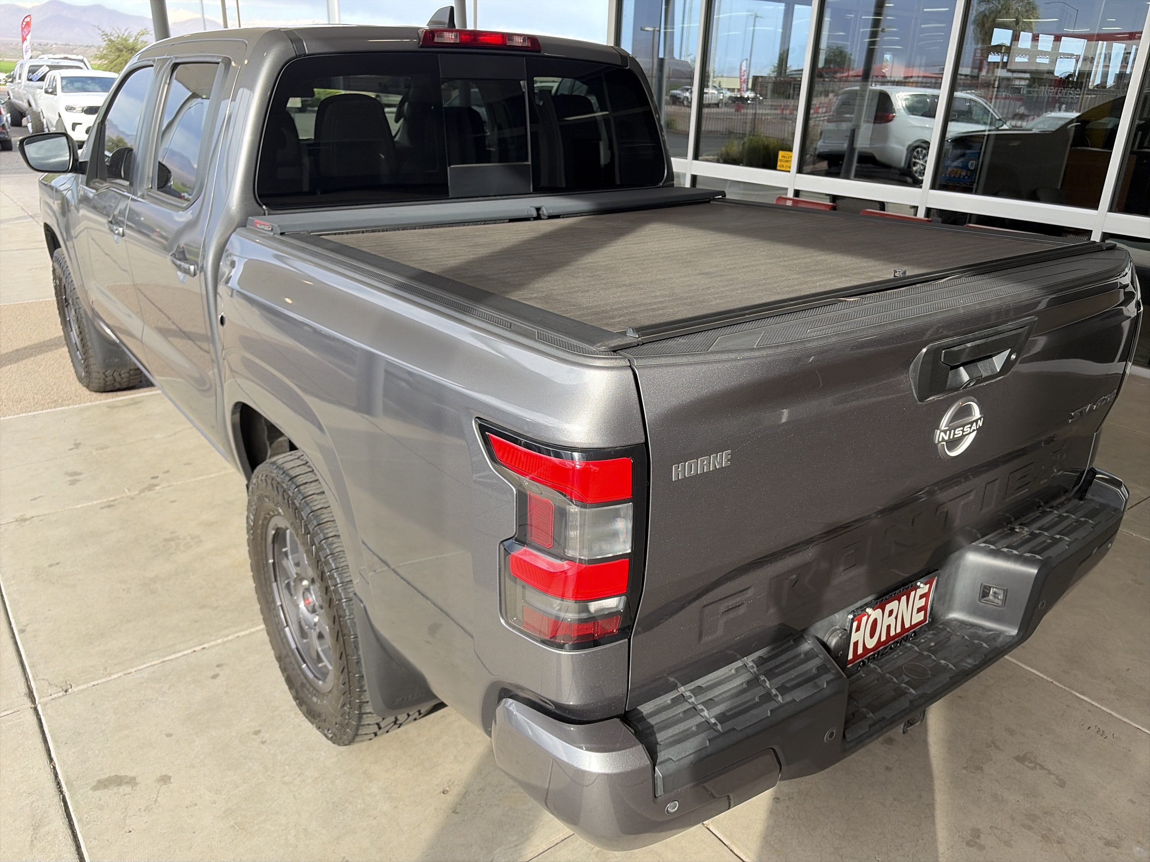 Used 2024 Nissan Frontier SV w/ SV Convenience Package AWD/4WD image 6