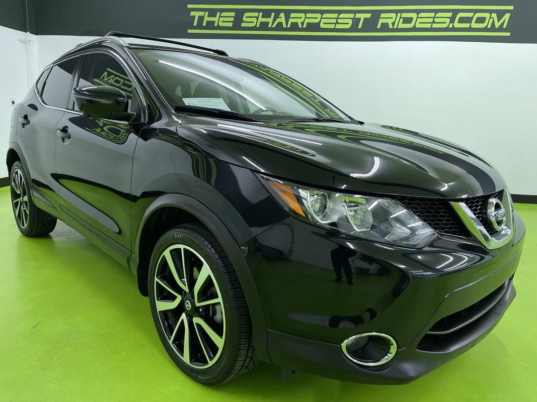 Used 2018 Nissan Rogue Sport SL image 2