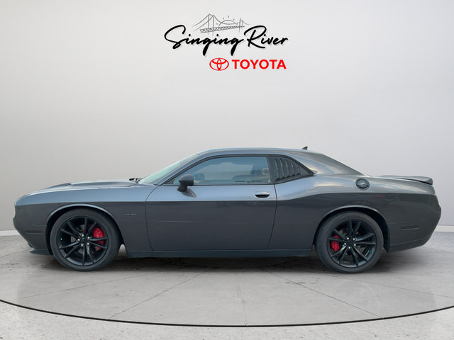 Used 2016 Dodge Challenger R/T Plus RWD image 4