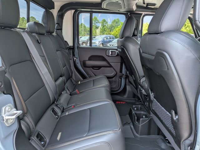 New 2025 Jeep Gladiator Sport image 32