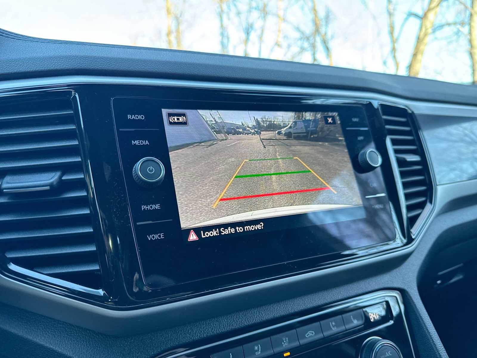 Used 2023 Volkswagen Atlas Cross Sport SEL Premium R-Line image 28