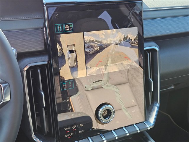 New 2026 GMC Acadia AT4 image 31