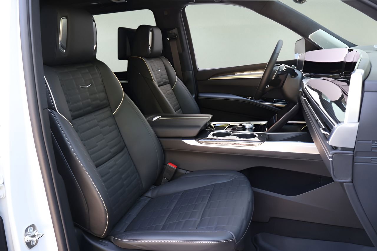 Certified 2026 Cadillac Escalade V w/ LPO, ONYX Package image 25